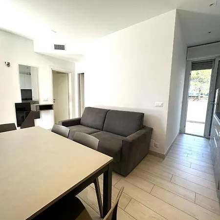 Διαμέρισμα With Garden-beahost