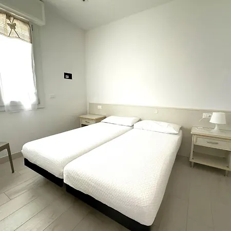 With Garden-beahost *