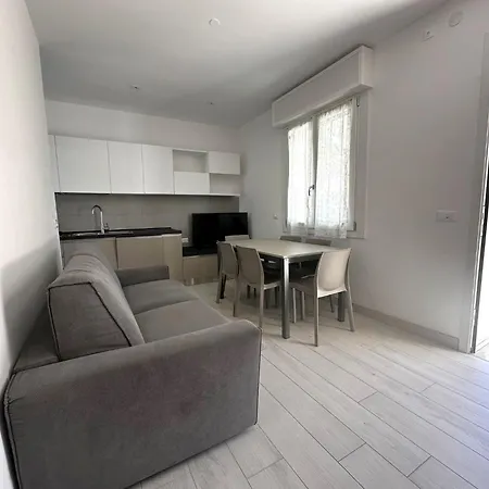 With Garden-beahost شقة