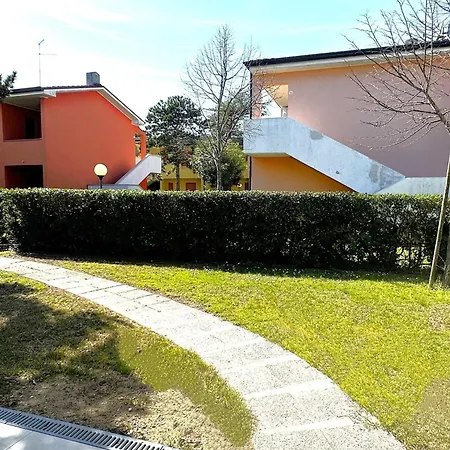 Διαμέρισμα With Garden-beahost