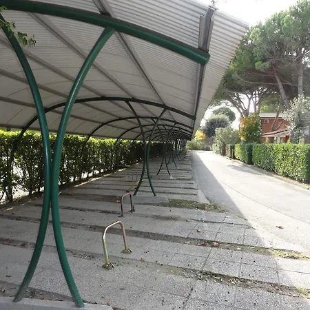 With Garden-beahost شقة *