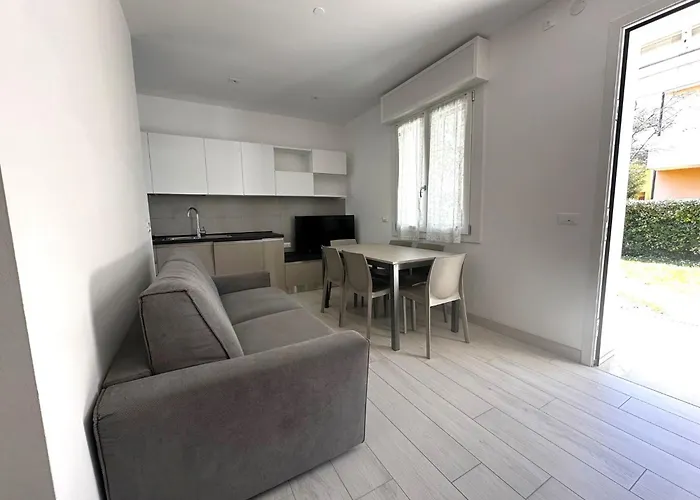 With Garden-beahost Daire